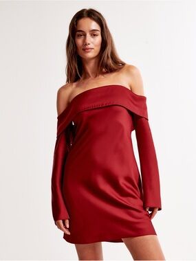 Abercrombie & Fitch Off-Shoulder Mini Dress in Burgundy